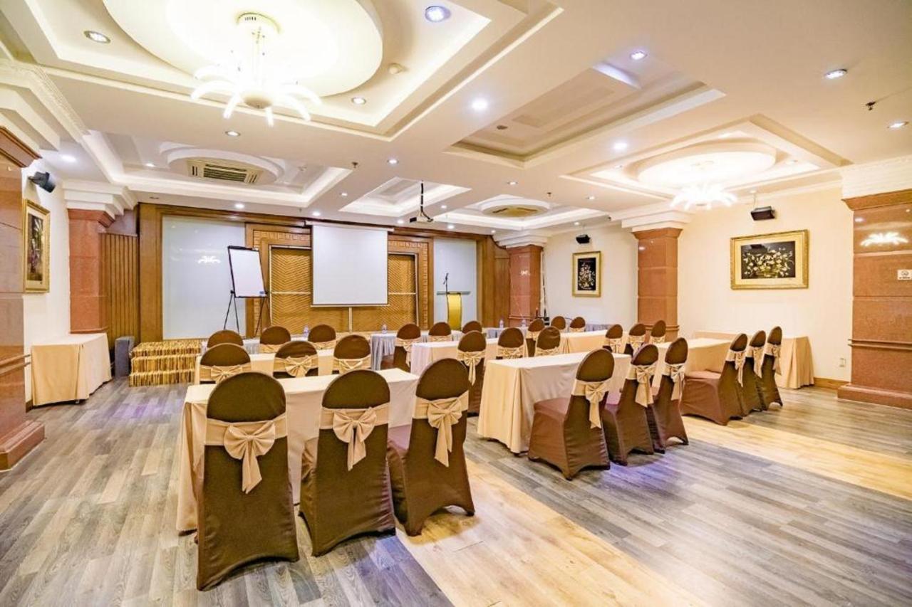 Adina 3 Star Hotel دا نانغ المظهر الخارجي الصورة